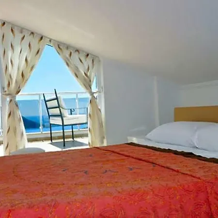 Sleeps 12 Pool Air Con Wifi Kalkan