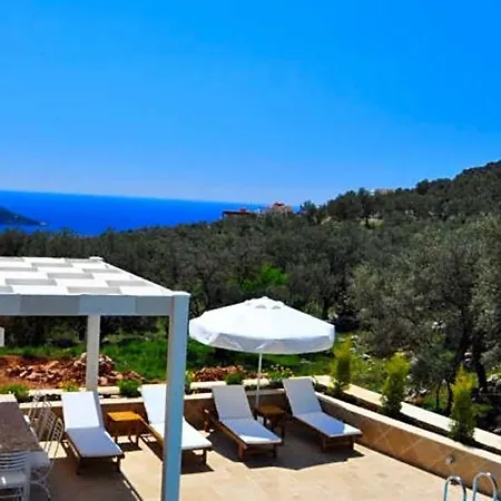 Villa Sleeps 12 Pool Air Con Wifi